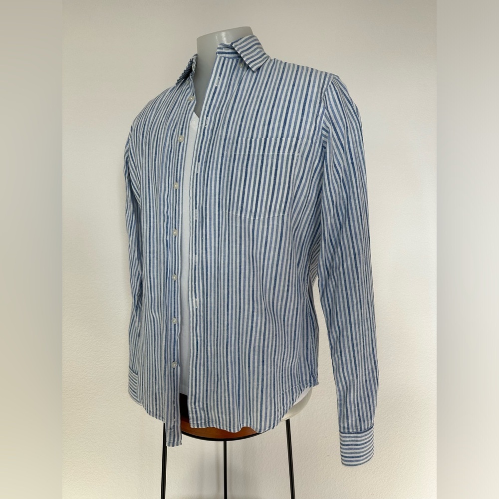 Toscano Men’s long sleeve button down collared shirt